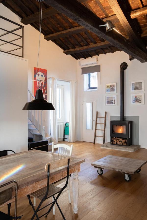 דירות בראצ'יאנו Loft Nel Borgo מראה חיצוני תמונה